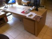 Philippe Nourisson, Menuisier- - agencement-decoration-interieur - catalogue-bureau-bibliotheque - Bureau contemporain en chêne vernis mat