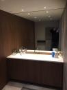 Philippe Nourisson, Menuisier- - agencement-decoration-interieur - catalogue-bain - Salle de bain en noyer US