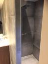 Philippe Nourisson, Menuisier- - agencement-decoration-interieur - catalogue-bain - Salle de bain en noyer US